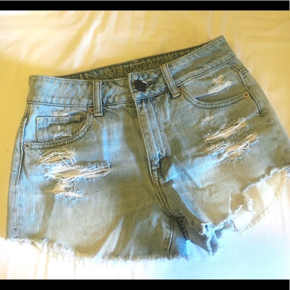 AE distressed high waist denim shorts - Picture 2 of 3